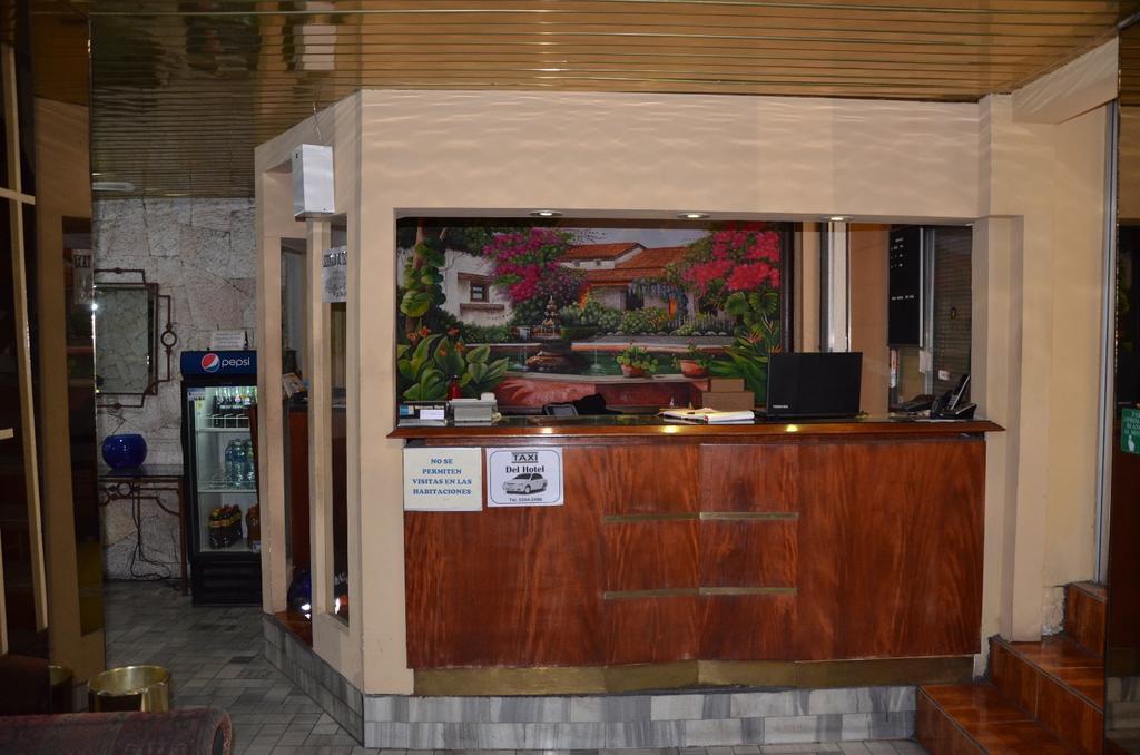 Hotel Posada Proceres Guatemala City Bagian luar foto