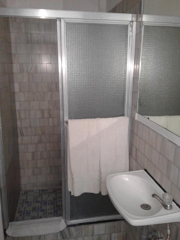 Hotel Posada Proceres Guatemala City Bagian luar foto