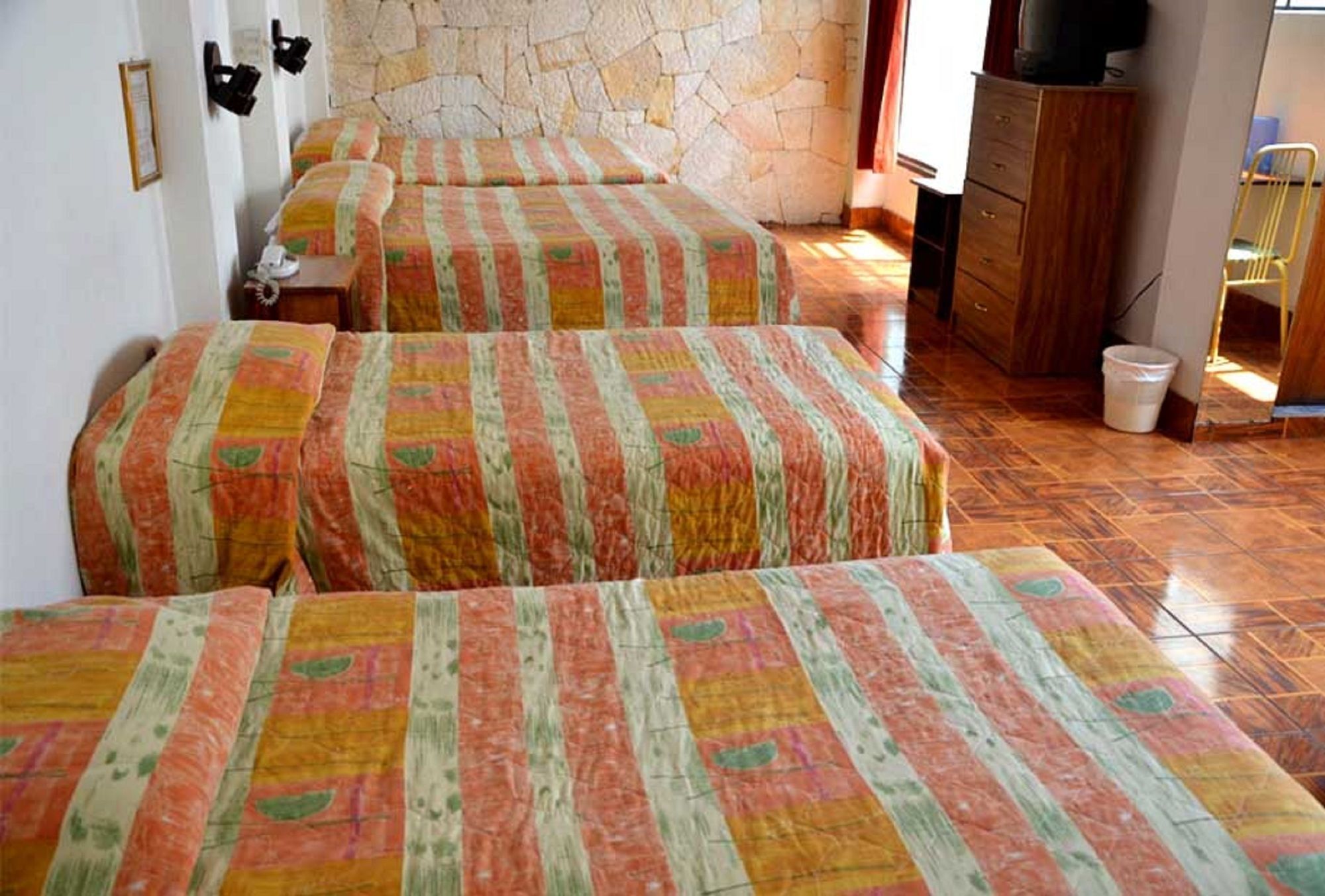 Hotel Posada Proceres Guatemala City Bagian luar foto